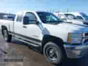 ✅ 2013 Chevrolet Silverado 2500HD Work Truck • VIN: 1GC2KVCGXDZ403672 • Lot: 41944179. Wystawiony na IAAI z przebiegiem 232 436 mil. Bezpłatny archiwum sprzedaży aukcyjnych z USA i szczegółowy raport historii pojazdu na DreamBid. Zdjęcie 13.