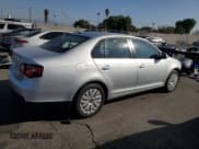 ✅ 2010 Volkswagen Jetta S • VIN: 3VWJZ7AJ4AM095734 • Lot: 80699905. Wystawiony na Copart z przebiegiem 62 654 mil. Bezpłatny archiwum sprzedaży aukcyjnych z USA i szczegółowy raport historii pojazdu na DreamBid. Zdjęcie 3.