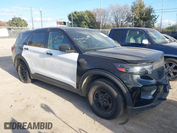 ✅ 2020 Ford Police Interceptor Utility • VIN: 1FM5K8ABXLGC63862 • Lot: 41146839. Wystawiony na IAAI z przebiegiem Nie podano. Bezpłatny archiwum sprzedaży aukcyjnych z USA i szczegółowy raport historii pojazdu na DreamBid. Zdjęcie 1.