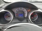 ✅ 2011 Honda Fit Sport • VIN: JHMGE8H57BC002973 • Лот: 90239595. Опубликован ранее на Copart с пробегом 106 447 миль. Бесплатный доступ к архиву аукционных продаж из США и подробный отчёт об истории автомобиля на DreamBid. Изображение 9.