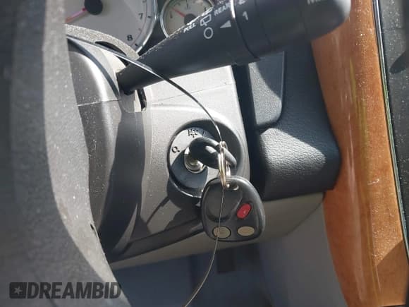 ✅ 2006 Saturn VUE • VIN: 5GZCZ534X6S900267 • Lot: 42439762. Wystawiony na IAAI z przebiegiem 170 198 mil. Bezpłatny archiwum sprzedaży aukcyjnych z USA i szczegółowy raport historii pojazdu na DreamBid. Zdjęcie 11.