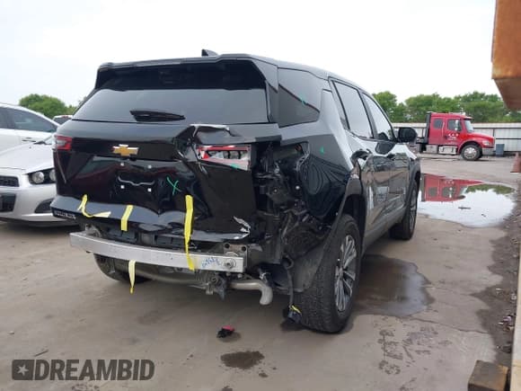 ✅ 2025 Chevrolet Equinox FWD LT • VIN: 3GNAXHEG6SL133072 • Lot: 41918881. Wystawiony na IAAI z przebiegiem 5 354 mil. Bezpłatny archiwum sprzedaży aukcyjnych z USA i szczegółowy raport historii pojazdu na DreamBid. Zdjęcie 4.