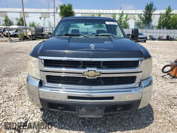 ✅ 2008 Chevrolet Silverado 2500HD 1LT • VIN: 1GCHK29K78E148741 • Lot: 63914665. Wystawiony na Copart z przebiegiem 201 562 mil. Bezpłatny archiwum sprzedaży aukcyjnych z USA i szczegółowy raport historii pojazdu na DreamBid. Zdjęcie 5.