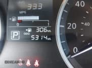 ✅ 2024 Nissan Versa S • VIN: 3N1CN8DV4RL844161 • Lot: 42973985. Wystawiony na IAAI z przebiegiem 5 314 mil. Bezpłatny archiwum sprzedaży aukcyjnych z USA i szczegółowy raport historii pojazdu na DreamBid. Zdjęcie 16.