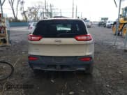 ✅ 2014 Jeep Cherokee Limited • VIN: 1C4PJMDSXEW300700 • Лот: 43648307. Опубликован ранее на IAAI с пробегом 125 257 миль. Бесплатный доступ к архиву аукционных продаж из США и подробный отчёт об истории автомобиля на DreamBid. Изображение 16.