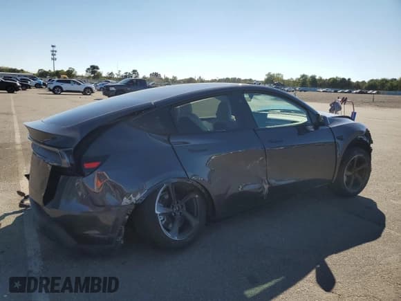 ✅ 2026 Tesla Model Y Long Range • VIN: 7SAYGDED8TA439079 • Lot: 84654035. Listed on Copart with Not provided. Free auction sales archive from the USA and detailed vehicle history report at DreamBid. Image 3.
