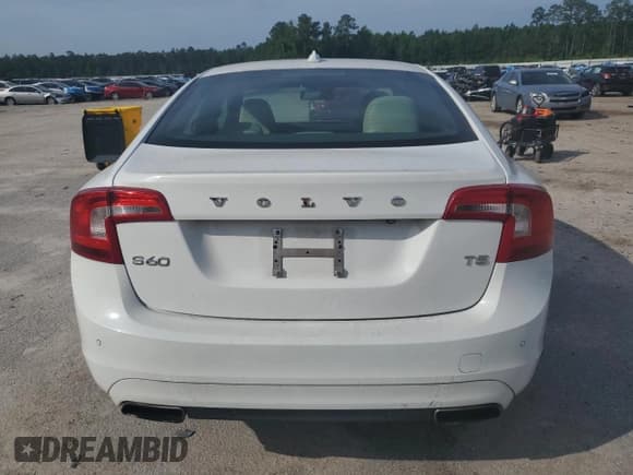 ✅ 2015 Volvo S60 T5 Drive-E Premier Plus • VIN: YV140MFC4F1306934 • Lot: 58289805. Listed on Copart with 91,728 mi. Free auction sales archive from the USA and detailed vehicle history report at DreamBid. Image 6.