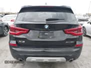 ✅ 2021 BMW X3 xDrive30i • VIN: 5UXTY5C02M9G20365 • Lot: 43578182. Wystawiony na IAAI z przebiegiem 87 337 mil. Bezpłatny archiwum sprzedaży aukcyjnych z USA i szczegółowy raport historii pojazdu na DreamBid. Zdjęcie 16.
