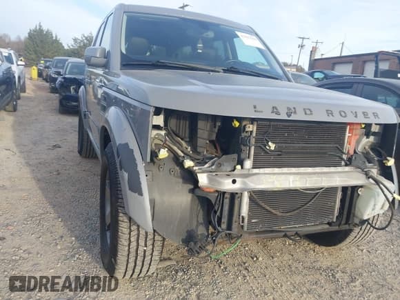 ✅ 2005 Land Rover LR3 SE • VIN: SALAA25445A303284 • Lot: 43692568. Listed on IAAI with 154,145 mi. Free auction sales archive from the USA and detailed vehicle history report at DreamBid. Image 12.