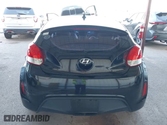 ✅ 2013 Hyundai Veloster w/Black Int • VIN: KMHTC6AD5DU142833 • Лот: 43270620. Опубликован ранее на IAAI с пробегом Не указан. Бесплатный доступ к архиву аукционных продаж из США и подробный отчёт об истории автомобиля на DreamBid. Изображение 16.