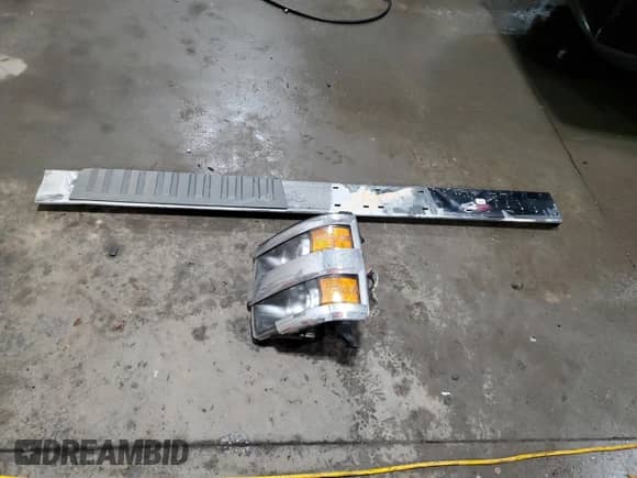 2019 Chevrolet Silverado 3500HD LTZ с VIN 1GC4KXEY1KF187526, выставлен на аукционе Copart как лот 77872454 с пробегом 32 368 миль миль и Списание • Salvage title. История ставок и продаж доступна на DreamBid. Изображение 13.