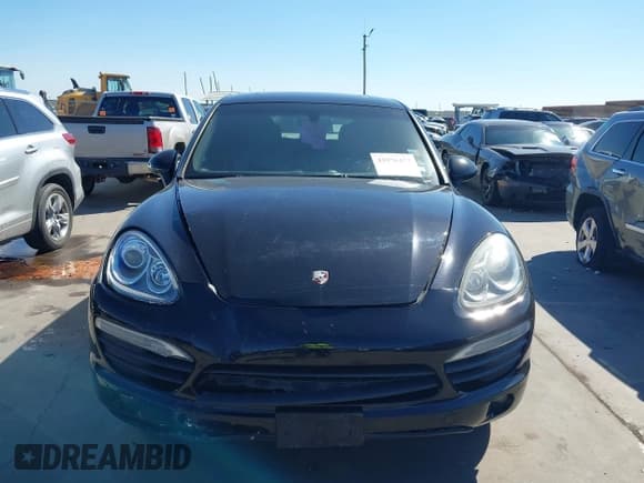 ✅ 2011 Porsche Cayenne S • VIN: WP1AB2A2XBLA45263 • Lot: 43576473. Listed on IAAI with 138,556 mi. Free auction sales archive from the USA and detailed vehicle history report at DreamBid. Image 12.