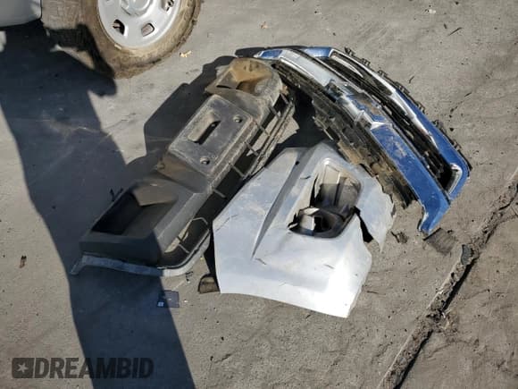 ✅ 2020 Chevrolet Colorado 2WD Work Truck • VIN: 1GCHSBEA1L1204346 • Лот: 70824334. Опубликован ранее на Copart с пробегом 113 711 миль. Бесплатный доступ к архиву аукционных продаж из США и подробный отчёт об истории автомобиля на DreamBid. Изображение 14.