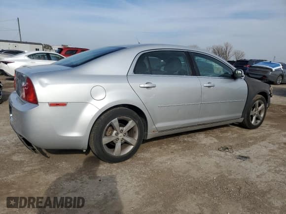 ✅ 2011 Chevrolet Malibu 1LT • VIN: 1G1ZC5E14BF390171 • Lot: 78727864. Listed on Copart with 121,763 mi. Free auction sales archive from the USA and detailed vehicle history report at DreamBid. Image 3.