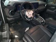 ✅ 2023 Chevrolet Colorado 4WD Z71 • VIN: 1GCPTDEK2P1267166 • Lot: 90399015. Listed on Copart with 24,743 mi. Free auction sales archive from the USA and detailed vehicle history report at DreamBid. Image 8.