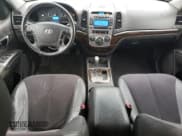 ✅ 2010 Hyundai Santa Fe • VIN: 5NMSG4AG2AH402529 • Лот: 91291095. Опубликован ранее на Copart с пробегом 269 428 миль. Бесплатный доступ к архиву аукционных продаж из США и подробный отчёт об истории автомобиля на DreamBid. Изображение 8.