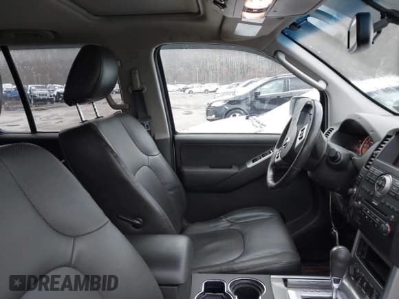 ✅ 2012 Nissan Pathfinder S • VIN: 5N1AR1NB9CC612836 • Lot: 38444555. Listed on IAAI with 119,675 mi. Free auction sales archive from the USA and detailed vehicle history report at DreamBid. Image 5.