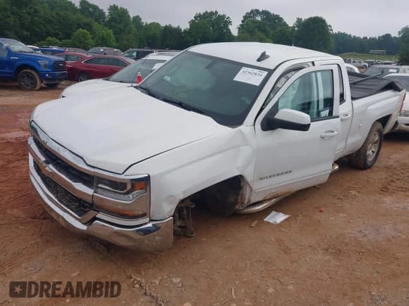 ✅ 2019 Chevrolet Silverado 1500 LT • VIN: 2GCRCPEC8K1140668 • Lot: 42362834. Wystawiony na IAAI z przebiegiem 138 474 mil. Bezpłatny archiwum sprzedaży aukcyjnych z USA i szczegółowy raport historii pojazdu na DreamBid. Zdjęcie 2.