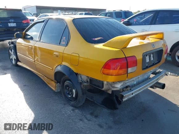 ✅ 1997 Honda Civic EX • VIN: 2HGEJ8646VH587451 • Лот: 42102826. Опубликован ранее на IAAI с пробегом 13 144 миль. Бесплатный доступ к архиву аукционных продаж из США и подробный отчёт об истории автомобиля на DreamBid. Изображение 3.