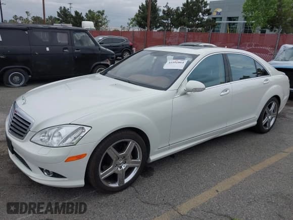 ✅ 2009 Mercedes-Benz S 550 • VIN: WDDNG71X89A245647 • Lot: 41991864. Listed on IAAI with 81,766 mi. Free auction sales archive from the USA and detailed vehicle history report at DreamBid. Image 17.