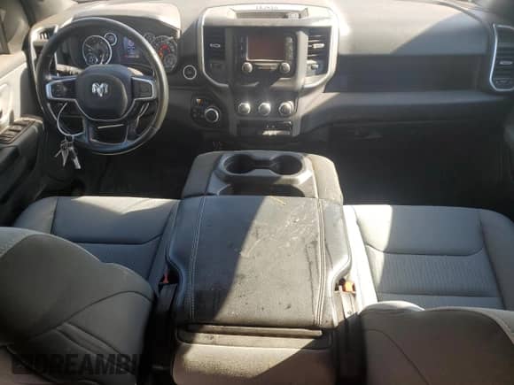 2022 Ram 1500 Big Horn с VIN 1C6SRFBM1NN172427, выставлен на аукционе Copart как лот 82854104 с пробегом 51 493 миль миль и Списание • Salvage title. История ставок и продаж доступна на DreamBid. Изображение 8.