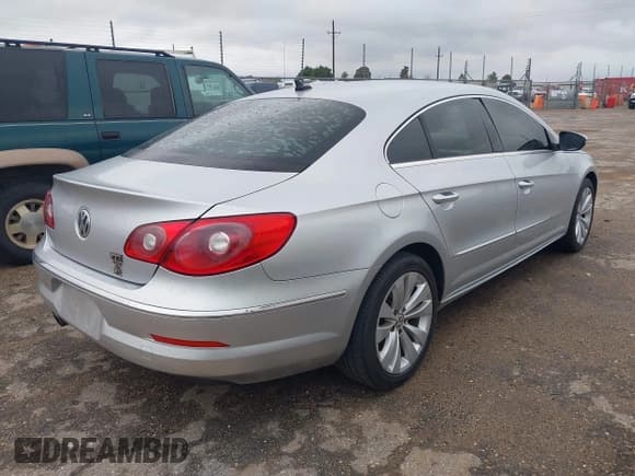 ✅ 2009 Volkswagen CC • VIN: WVWML93C49E544861 • Lot: 42157664. Listed on IAAI with 235,826 mi. Free auction sales archive from the USA and detailed vehicle history report at DreamBid. Image 4.