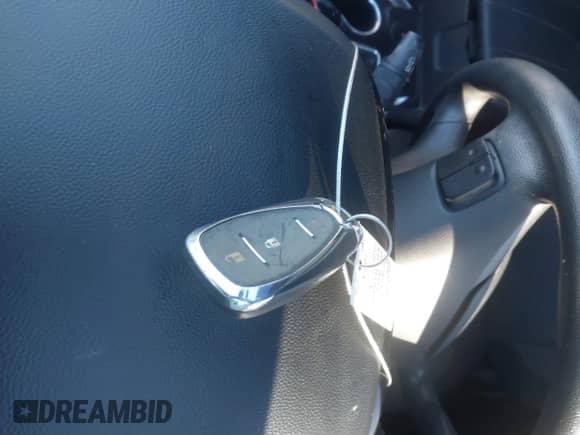 2018 Chevrolet Traverse LS z VIN 1GNERFKW8JJ108885, wystawiony jako IAAI lot #43478731 z przebiegiem 135 600 mil mil oraz . Historia ofert i sprzedaży dostępna na DreamBid. Obrazek 11.