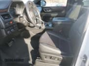 ✅ 2021 Chevrolet Suburban High Country • VIN: 1GNSKGKL8MR318850 • Lot: 83521144. Wystawiony na Copart z przebiegiem 13 495 mil. Bezpłatny archiwum sprzedaży aukcyjnych z USA i szczegółowy raport historii pojazdu na DreamBid. Zdjęcie 7.