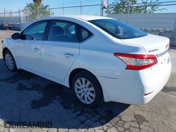 ✅ 2014 Nissan Sentra S • VIN: 3N1AB7APXEY261185 • Lot: 43526629. Wystawiony na IAAI z przebiegiem 122 120 mil. Bezpłatny archiwum sprzedaży aukcyjnych z USA i szczegółowy raport historii pojazdu na DreamBid. Zdjęcie 3.