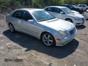 ✅ 2004 Mercedes-Benz C 230 Kompressor • VIN: WDBRF40J74F525595 • Lot: 41878522. Wystawiony na IAAI z przebiegiem 190 995 mil. Bezpłatny archiwum sprzedaży aukcyjnych z USA i szczegółowy raport historii pojazdu na DreamBid. Zdjęcie 1.