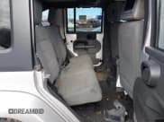 ✅ 2007 Jeep Wrangler Unlimited Sahara • VIN: 1J4GB59167L158122 • Лот: 40911727. Опубликован ранее на IAAI с пробегом 190 157 миль. Бесплатный доступ к архиву аукционных продаж из США и подробный отчёт об истории автомобиля на DreamBid. Изображение 8.