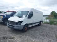 ✅ 2012 Mercedes-Benz Sprinter Cargo • VIN: WD3PE8CB5C5710802 • Lot: 42873916. Wystawiony na IAAI z przebiegiem 304 265 mil. Bezpłatny archiwum sprzedaży aukcyjnych z USA i szczegółowy raport historii pojazdu na DreamBid. Zdjęcie 17.