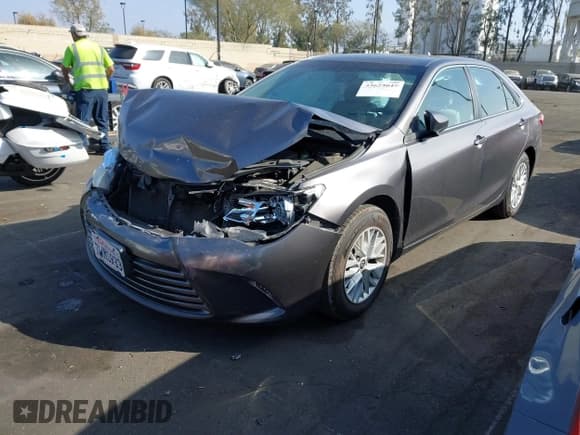 ✅ 2017 Toyota Camry LE • VIN: 4T1BF1FK0HU278807 • Lot: 43623045. Listed on IAAI with 160,880 mi. Free auction sales archive from the USA and detailed vehicle history report at DreamBid. Image 17.