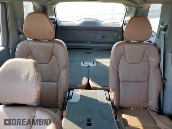 ✅ 2023 Volvo XC90 Plus • VIN: YV4062PN4P1941304 • Лот: 67741665. Опубликован ранее на Copart с пробегом 24 854 миль. Бесплатный доступ к архиву аукционных продаж из США и подробный отчёт об истории автомобиля на DreamBid. Изображение 10.