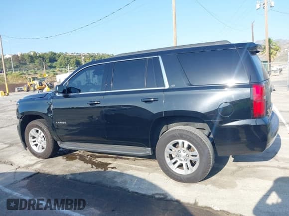 ✅ 2017 Chevrolet Tahoe LT • VIN: 1GNSCBKC3HR200372 • Лот: 42433662. Опубликован ранее на IAAI с пробегом 111 046 миль. Бесплатный доступ к архиву аукционных продаж из США и подробный отчёт об истории автомобиля на DreamBid. Изображение 14.