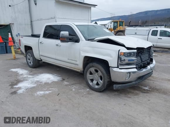 ✅ 2017 Chevrolet Silverado 1500 LTZ • VIN: 3GCUKSEJ7HG444797 • Lot: 43865776. Wystawiony na IAAI z przebiegiem 107 980 mil. Bezpłatny archiwum sprzedaży aukcyjnych z USA i szczegółowy raport historii pojazdu na DreamBid. Zdjęcie 1.