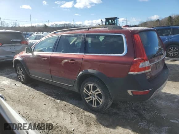 ✅ 2015 Volvo XC70 • VIN: YV4940NB1F1193751 • Лот: 41865694. Опубликован ранее на Copart с пробегом 131 667 миль. Бесплатный доступ к архиву аукционных продаж из США и подробный отчёт об истории автомобиля на DreamBid. Изображение 2.