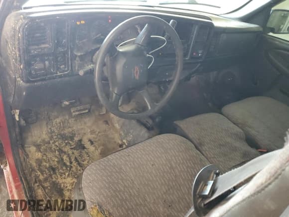 ✅ 2000 Chevrolet Silverado 1500 • VIN: 1GCEK14W4YZ231298 • Lot: 86618474. Listed on Copart with Not provided. Free auction sales archive from the USA and detailed vehicle history report at DreamBid. Image 8.