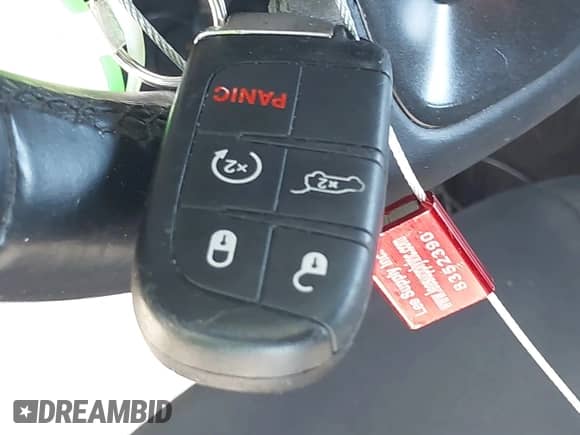 2015 Dodge Challenger SXT z VIN 2C3CDZAG3FH709256, wystawiony jako IAAI lot #43387205 z przebiegiem 112 816 mil mil oraz . Historia ofert i sprzedaży dostępna na DreamBid. Obrazek 11.