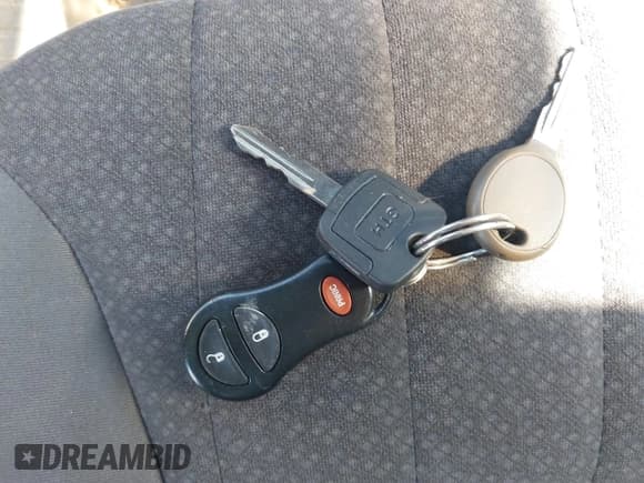 ✅ 2003 Chrysler PT Cruiser Touring • VIN: 3C4FY58BX3T550030 • Lot: 43659927. Wystawiony na IAAI z przebiegiem 164 874 mil. Bezpłatny archiwum sprzedaży aukcyjnych z USA i szczegółowy raport historii pojazdu na DreamBid. Zdjęcie 11.