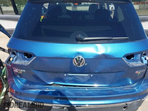 ✅ 2020 Volkswagen Tiguan SE • VIN: 3VV2B7AX0LM125607 • Lot: 43506953. Listed on IAAI with 80,746 mi. Free auction sales archive from the USA and detailed vehicle history report at DreamBid. Image 6.