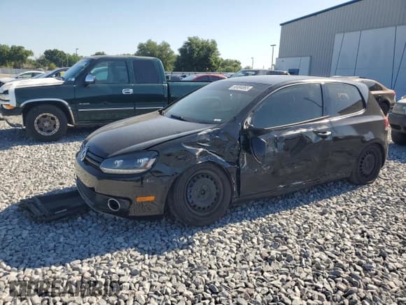 ✅ 2011 Volkswagen Golf • VIN: WVWAB7AJ9BW020312 • Lot: 50494865. Wystawiony na Copart z przebiegiem 191 642 mil. Bezpłatny archiwum sprzedaży aukcyjnych z USA i szczegółowy raport historii pojazdu na DreamBid. Zdjęcie 1.