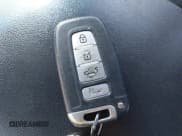 ✅ 2013 Hyundai Genesis 3.8L • VIN: KMHGC4DD6DU213250 • Lot: 43482397. Wystawiony na IAAI z przebiegiem 148 244 mil. Bezpłatny archiwum sprzedaży aukcyjnych z USA i szczegółowy raport historii pojazdu na DreamBid. Zdjęcie 11.