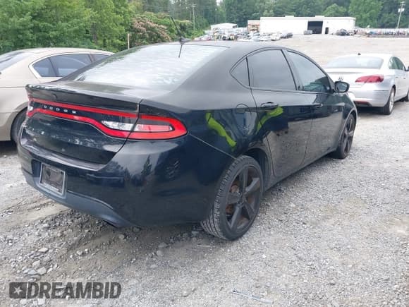 ✅ 2015 Dodge Dart SXT • VIN: 1C3CDFBB1FD101900 • Lot: 42445153. Wystawiony na IAAI z przebiegiem 107 154 mil. Bezpłatny archiwum sprzedaży aukcyjnych z USA i szczegółowy raport historii pojazdu na DreamBid. Zdjęcie 4.