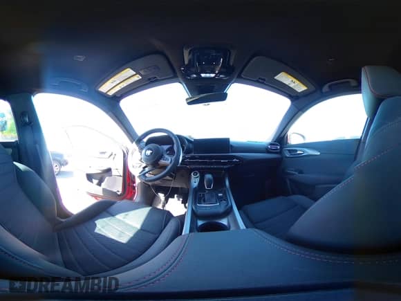 2024 Dodge Hornet R/T с VIN ZACPDFCWXR3A27324, выставлен на аукционе IAAI как лот 41899672 с пробегом 26 880 миль миль и . История ставок и продаж доступна на DreamBid. Изображение 19.