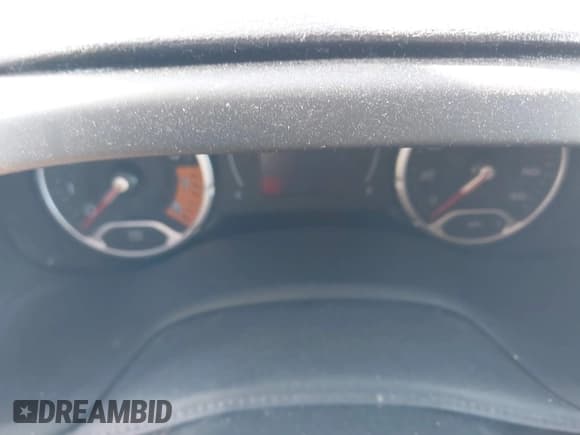 ✅ 2020 Jeep Renegade Latitude • VIN: ZACNJBBB2LPL33101 • Lot: 43645678. Listed on IAAI with Not provided. Free auction sales archive from the USA and detailed vehicle history report at DreamBid. Image 7.