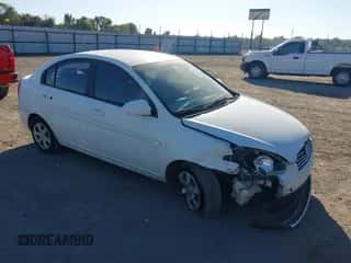 ✅ 2007 Hyundai Accent GLS • VIN: KMHCN46C37U089942 • Lot: 43439882. Wystawiony na IAAI z przebiegiem 117 698 mil. Bezpłatny archiwum sprzedaży aukcyjnych z USA i szczegółowy raport historii pojazdu na DreamBid. Zdjęcie 1.