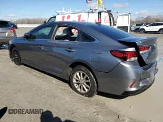 ✅ 2018 Hyundai Sonata SE • VIN: 5NPE24AF7JH725402 • Лот: 41702983. Опубликован ранее на Copart с пробегом 81 598 миль. Бесплатный доступ к архиву аукционных продаж из США и подробный отчёт об истории автомобиля на DreamBid. Изображение 2.