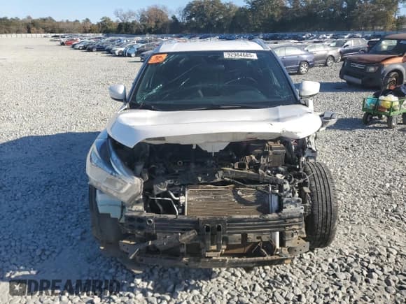 ✅ 2020 Nissan Kicks SV • VIN: 3N1CP5CV4LL495178 • Lot: 92984685. Listed on Copart with 98,630 mi. Free auction sales archive from the USA and detailed vehicle history report at DreamBid. Image 5.