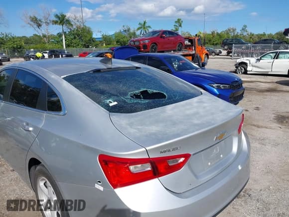 ✅ 2017 Chevrolet Malibu LS • VIN: 1G1ZC5ST0HF264517 • Лот: 43461949. Опубликован ранее на IAAI с пробегом 110 072 миль. Бесплатный доступ к архиву аукционных продаж из США и подробный отчёт об истории автомобиля на DreamBid. Изображение 6.